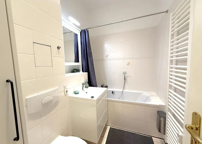 Exklusive 2-zimmer-wohnung شقة راديبول